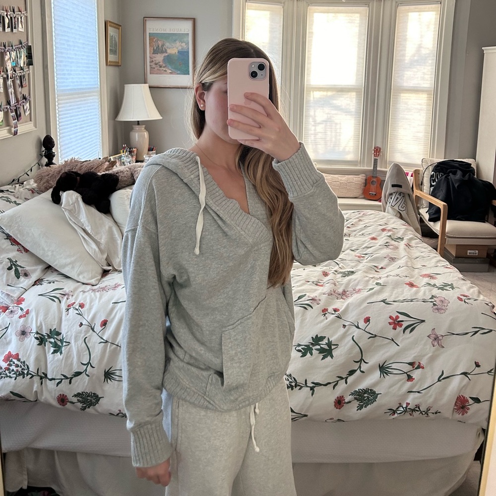 aerie grey hoodie